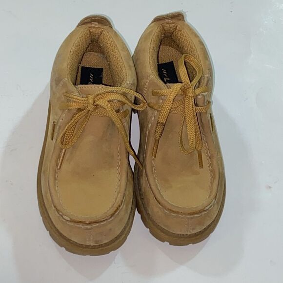 Tan Moccasin Shoes with Classic Design Kids Size 10C - Picture 3 of 14